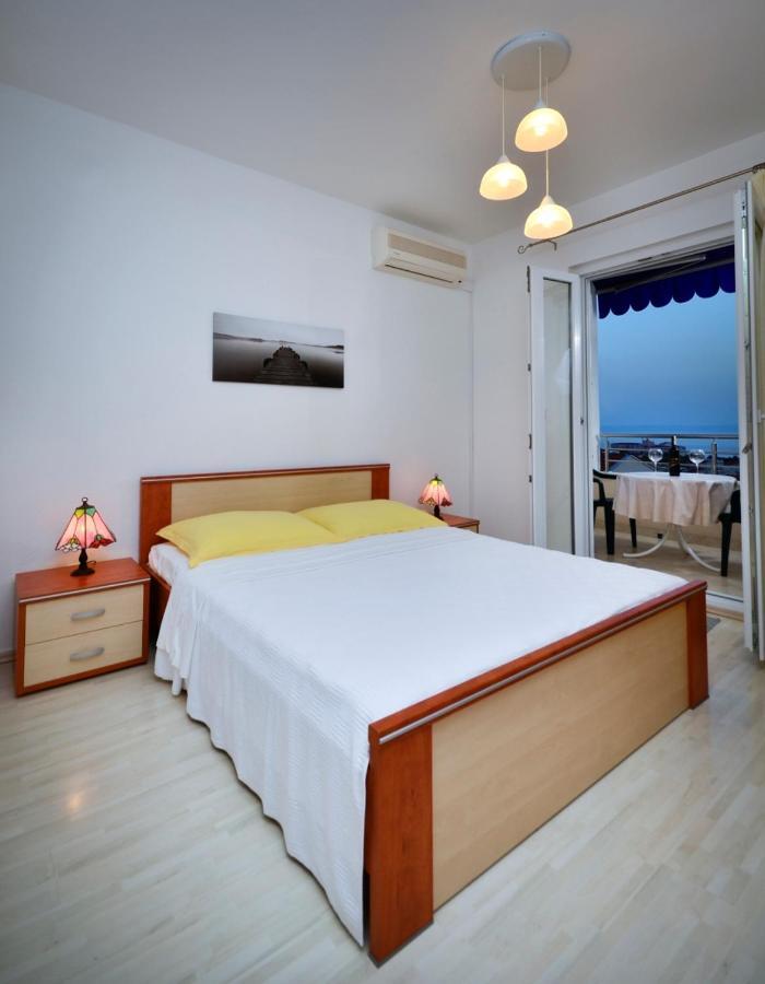 Apartment Aria Baška Voda Buitenkant foto